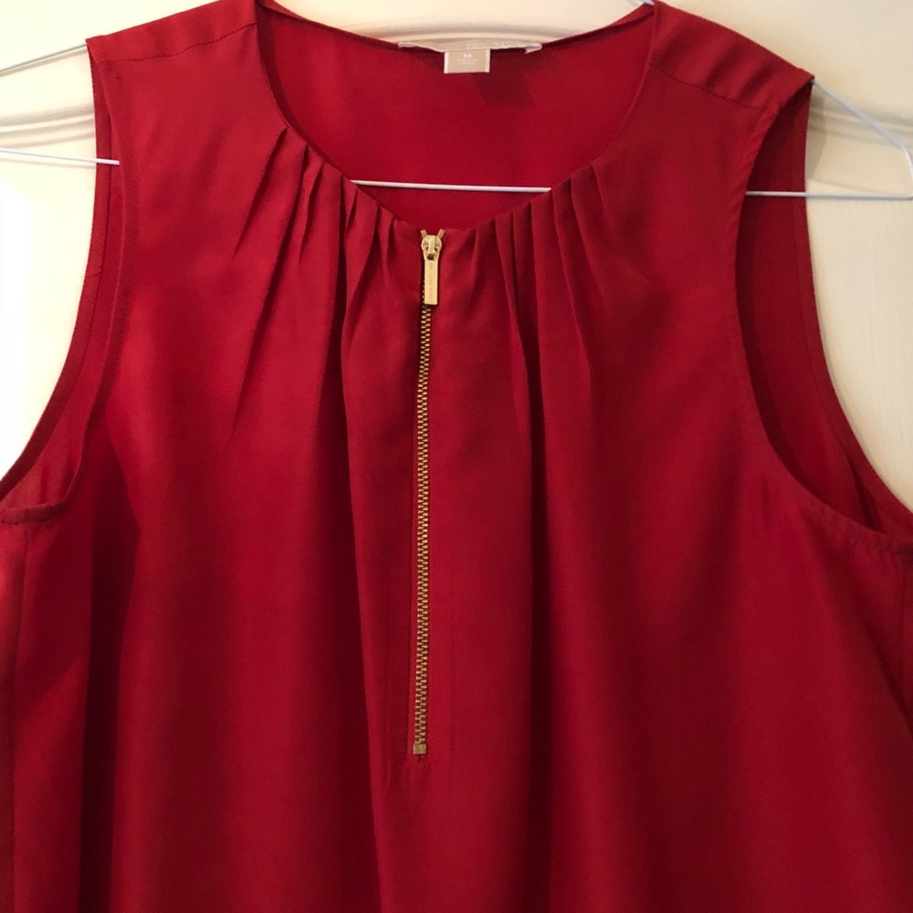 Sleeveless top